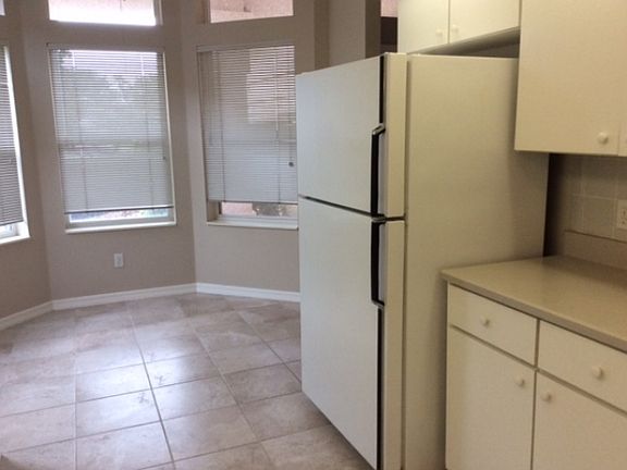 5th image of 232 Sea Woods Dr N