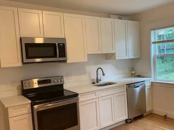 23 Moraine St, Jamaica Plain, MA 02130