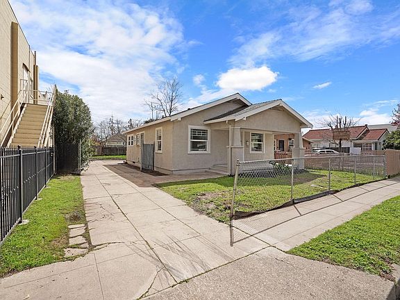 3rd image of 332 E Tokay St