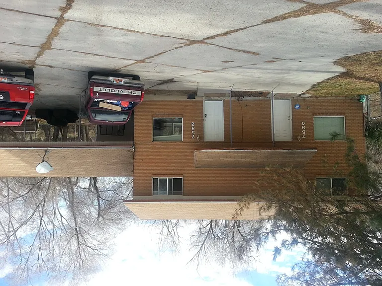 7592 Husky Hwy #900 — Photo 2