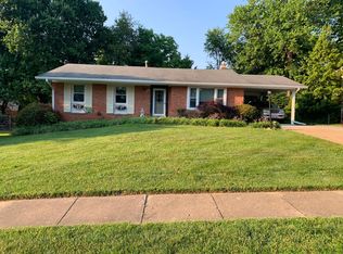 1733 Burning Tree Dr, Vienna, VA 22182