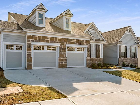 3rd image of 128 Cottonwood Cir