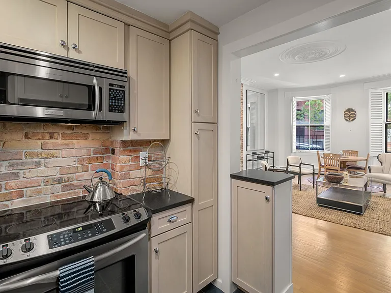 30 Hancock St #1 — Photo 10