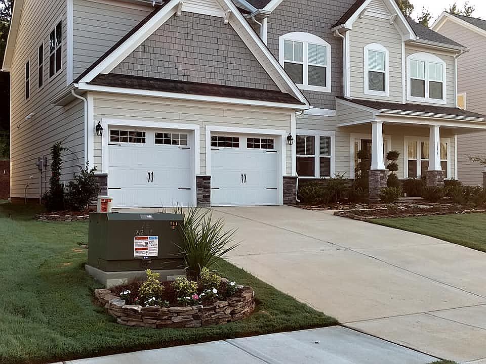 2nd image of 1075 Currituck Way