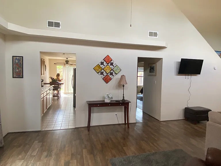 7504 Santa Barbara Rd NE — Photo 9