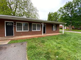 400 Stockton St #402, Statesville, NC 28677