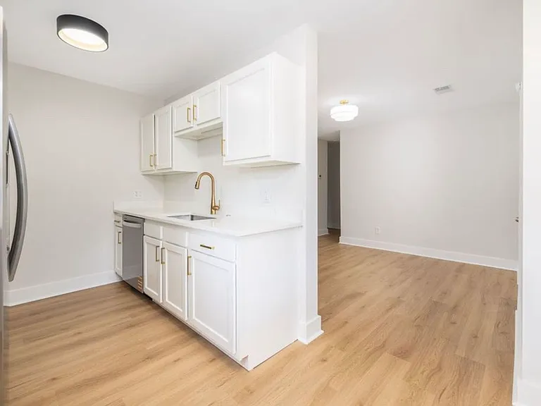1010 Fiall St — Photo 15
