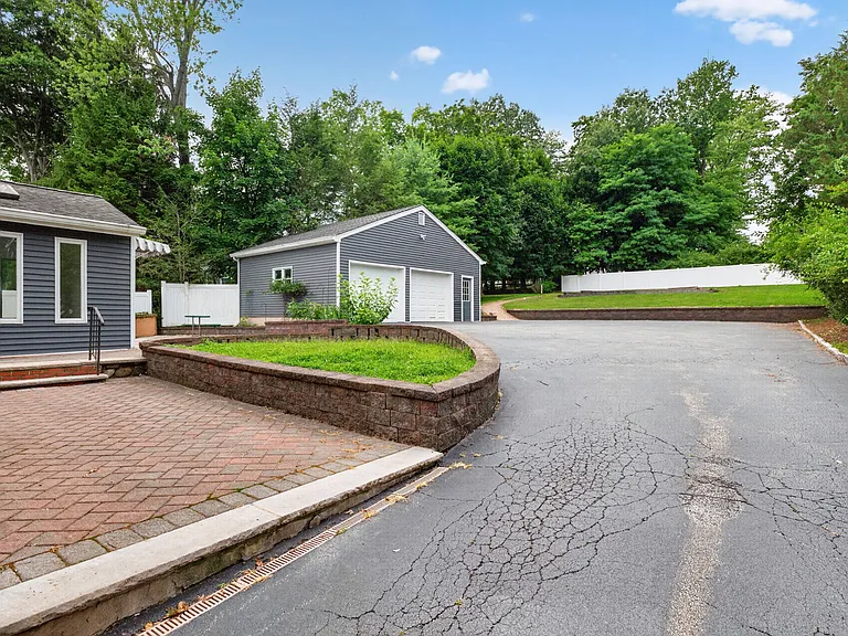 60 Stephens Rd #1 — Photo 14