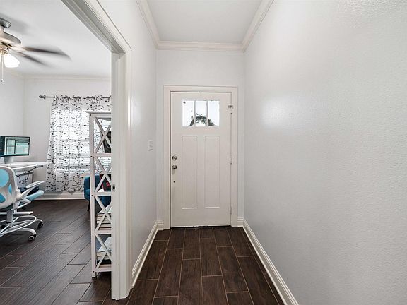 4th image of 824 Lindsey Ln