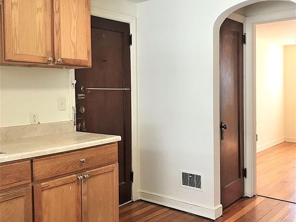 Light Shaker Cabinets