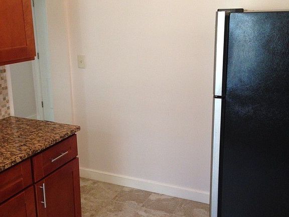 5th image of 4721 47th St APT 3F