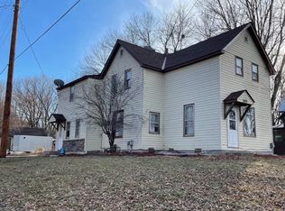 201 W Forest St #2, Belle Plaine, MN 56011