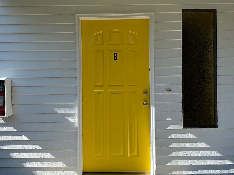 1st image of 15719 Admiralty Way APT B