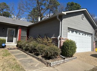 16 Point West Cv, Little Rock, AR 72211