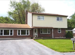 2 Old Wernersville Rd, Sinking Spring, PA 19608