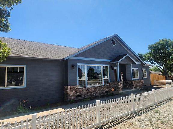 2nd image of 3806 Valley Meadows Dr