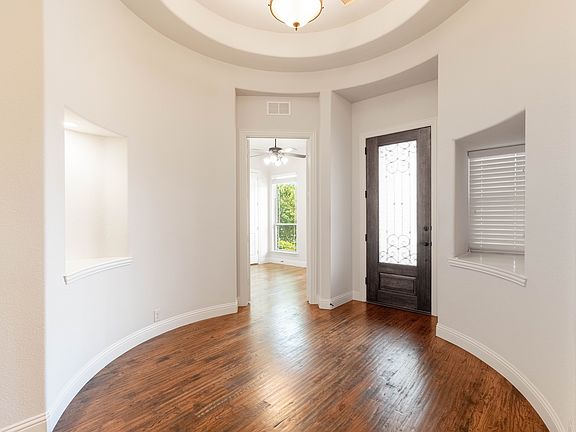 5th image of 4509 Merriman Dr