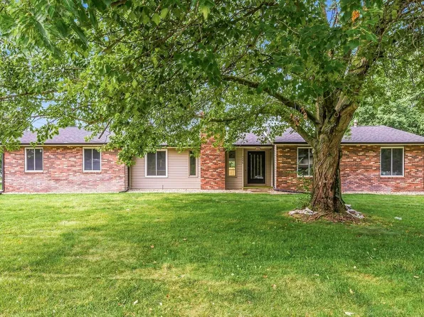 3006 Marshwood Rd, Goshen, IN 46528