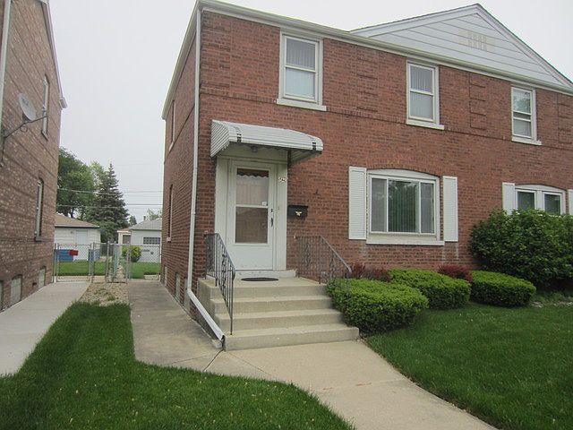 1st image of 5129 S Menard Ave #5133