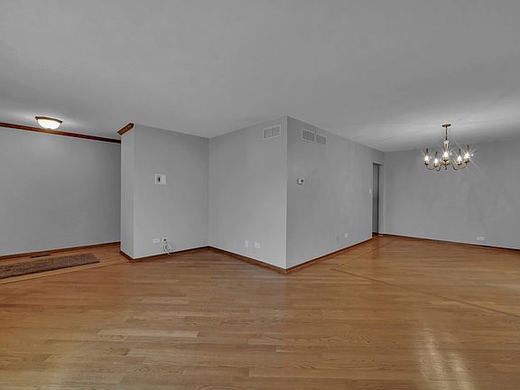 4th image of 12158 White Pine Trl