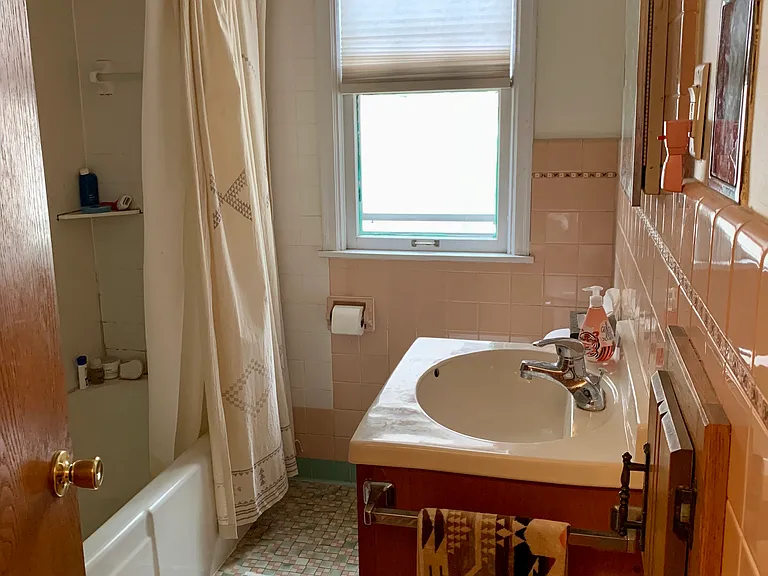 Johnson St NE — Photo 14