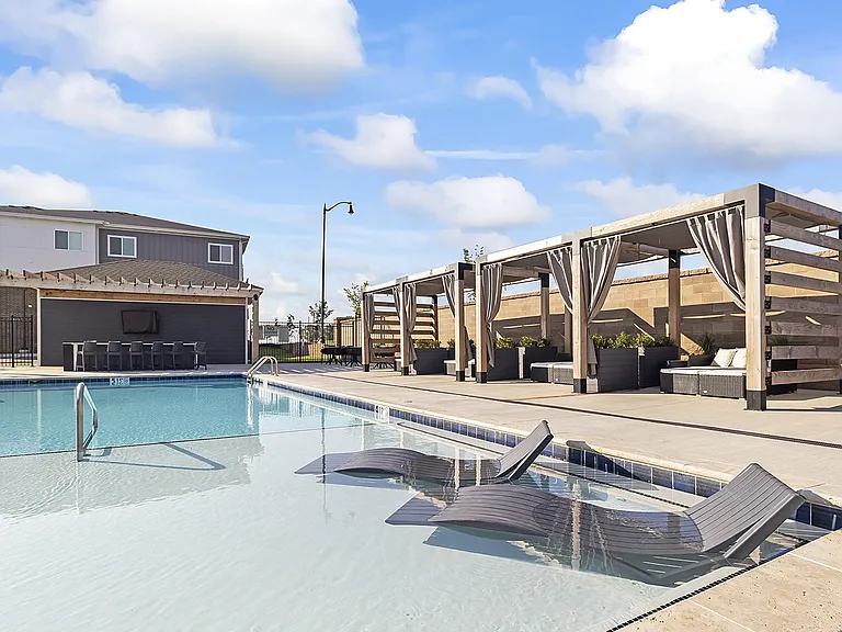 Page Living at Pinnacle Hills — Photo 15