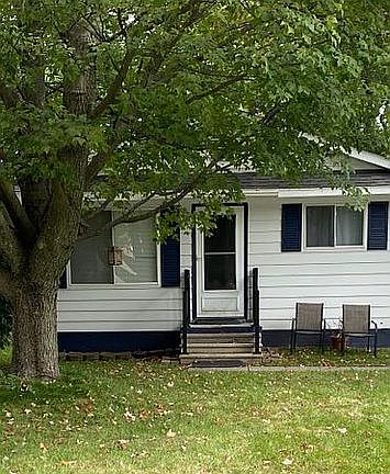 2nd image of 4070 La Forest Dr