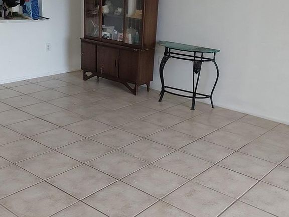 3rd image of 8460 Sunrise Lakes Boulevard #202