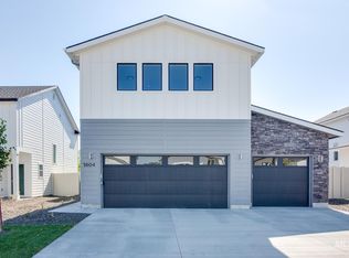 1804 S Grayling Ave, Meridian, ID 83642