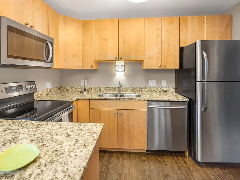 Baker Apartments — Photo 19