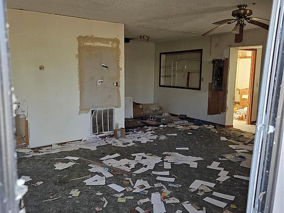 2nd image of 12496 Eveningshade Rd