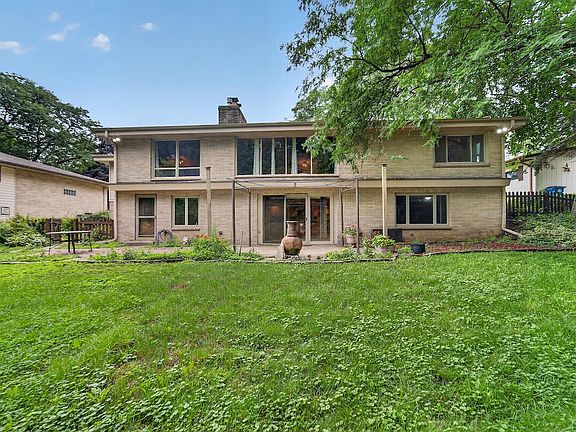 2nd image of 1225 N Osborne BOULEVARD