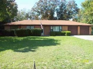 406 N Highway 95, Little River Academy, TX 76554