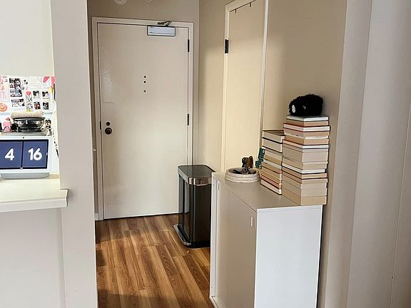 4th image of 900 Bush St APT 1004