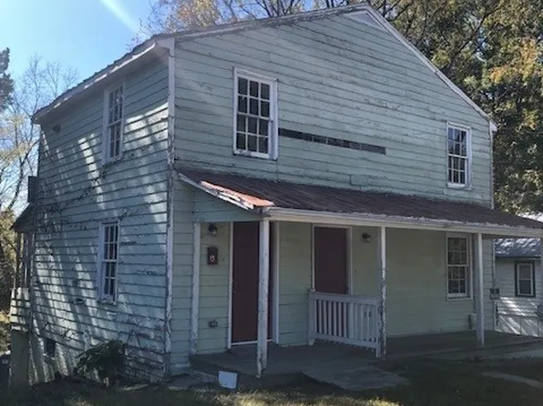 318 W 6th Ave, Lawrenceville, VA 23868