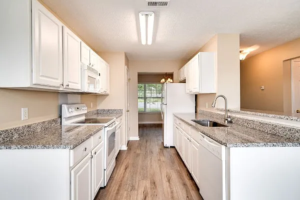 102 Wagon Ct — Photo 21