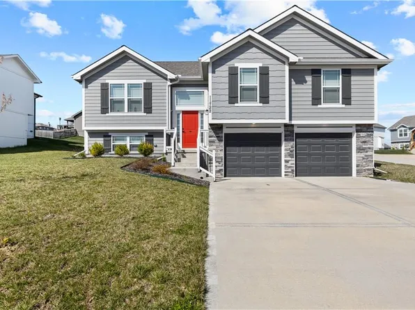 11722 N Windsor Ave, Kansas City, MO 64157