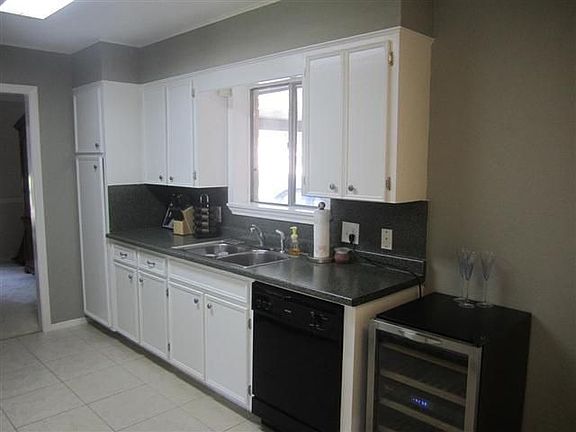 2nd image of 1155 Chatwood Dr