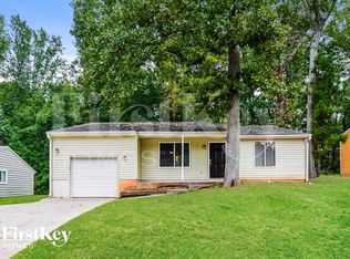 5371 Martins Crossing Rd, Stone Mountain, GA 30088