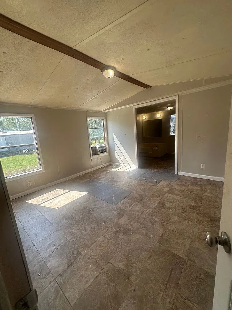 Apply Now! Rent this 2 Bedroom 2 Bathroom Home in Aiken! — Photo 4