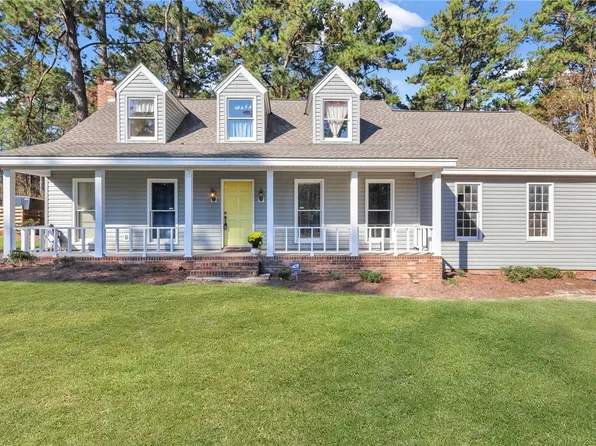 2623 Winchester Dr, Waycross, GA 31501