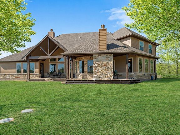 3rd image of 40 Stewart Rd