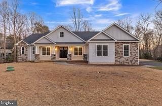 2nd image of 14725 Wisteria Dr