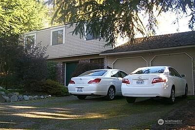 1st image of 257 140th Avenue NE