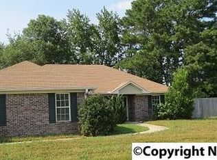 1901 Nick Davis Rd, Harvest, AL 35749