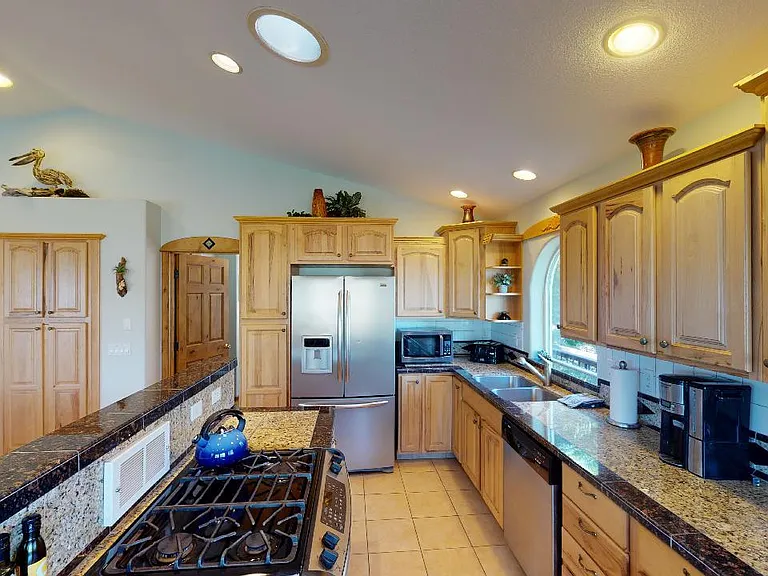 94451 Jerrys Flat Rd — Photo 19