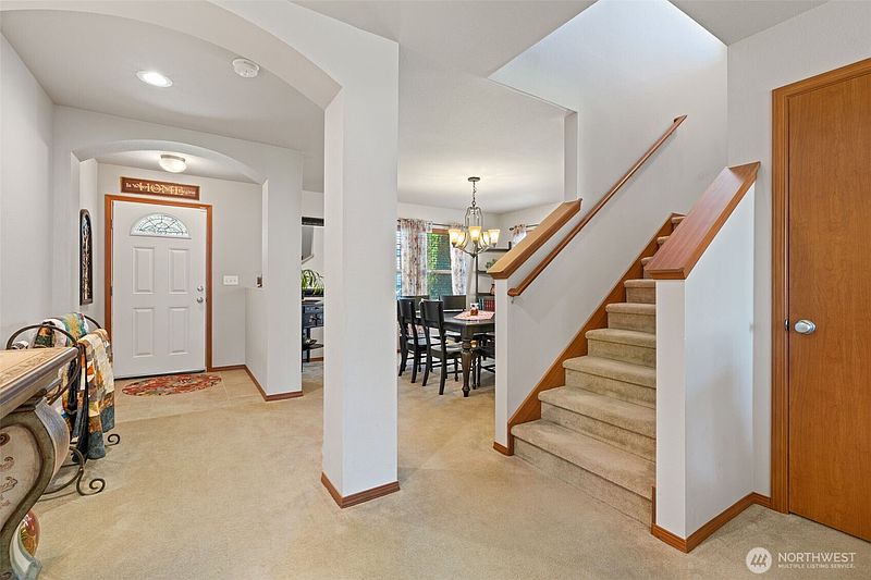5th image of 161 Goldmyer Drive