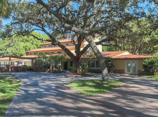 7090 Hidden Acres Way, Seminole, FL 33772