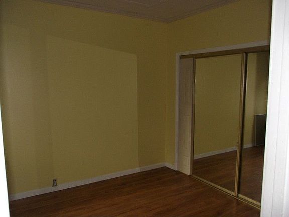 4th image of 1032 Hampshire St APT B