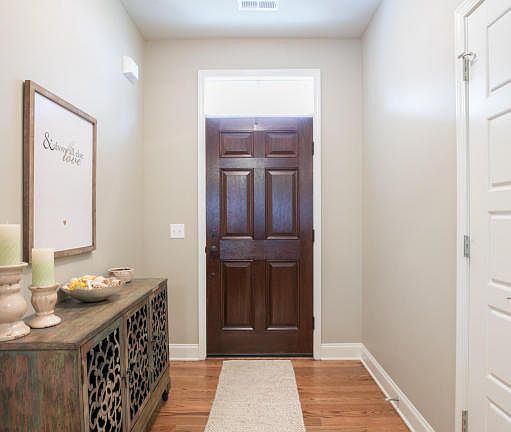 3rd image of 1132 Abby Ln